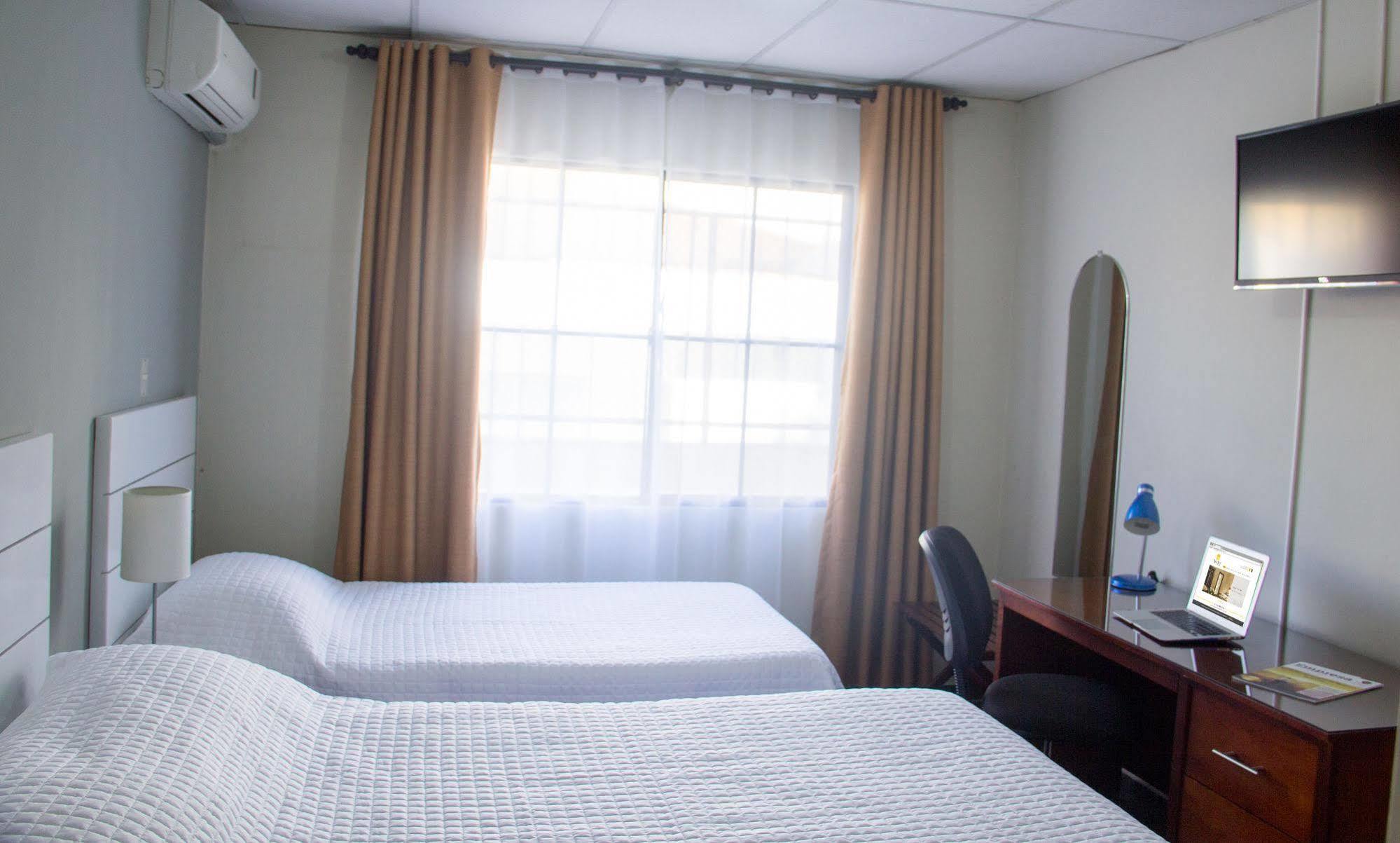 María José Suites San Salvador Esterno foto
