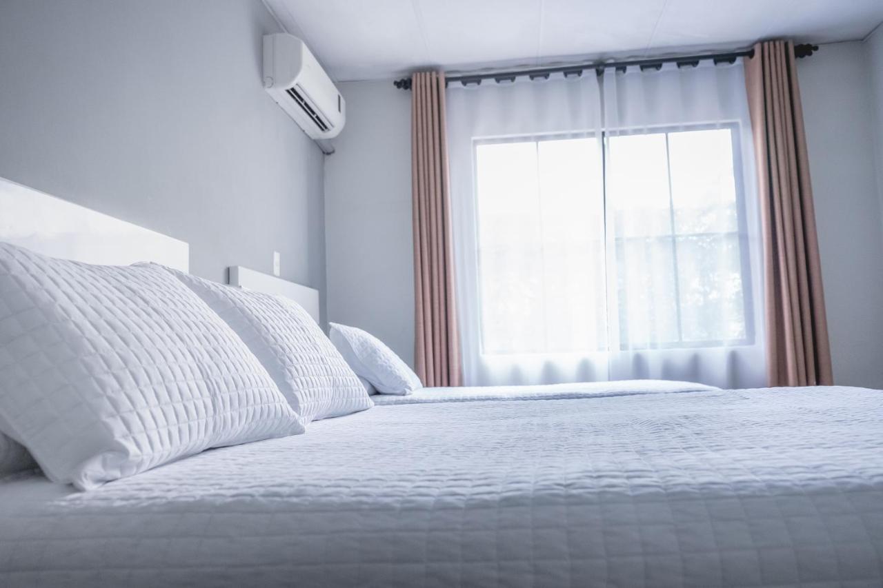María José Suites San Salvador Esterno foto